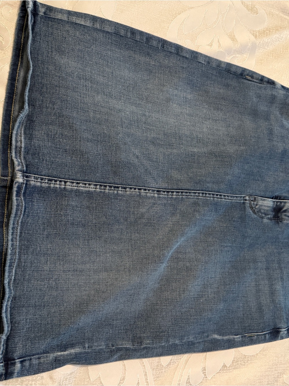 NYDJ denim skirt in Medium Blue Wash
